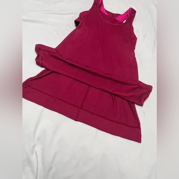 Lululemon Stash It Tank - Picture 7 of 13